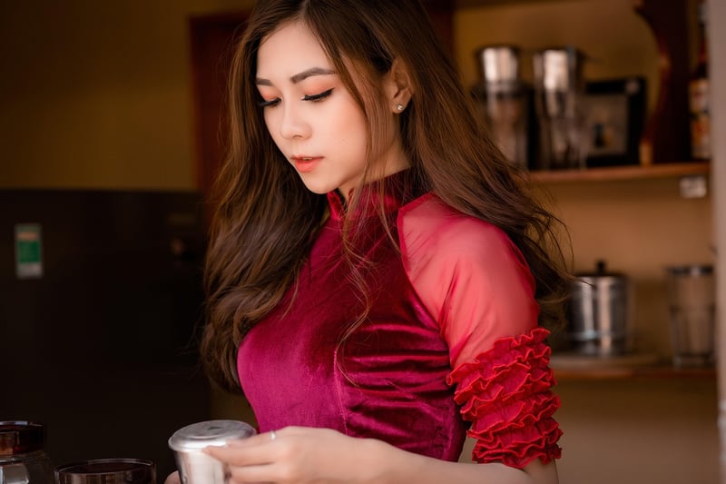 Professor Isabella Chen